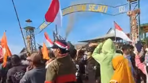 Ratusan Warga Desa Teluk Bayur Gelar Demo Tuntut Hak Atas Lahan yang Disengketakan dengan PT Prakarsa Tani Sejati