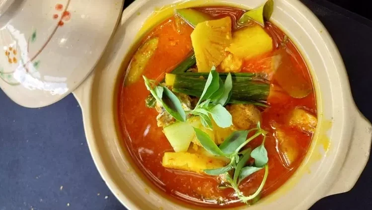 Lezatnya Ikan Asam Pedas Khas Pontianak: Resep dan Cara Membuatnya