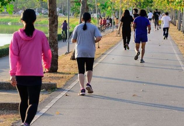 Ingin Turun Berat Badan, Sebaiknya Jalan Kaki atau Lari? Pertimbangkan 4 Hal Ini