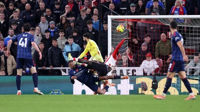 Hasil Sunderland vs Arsenal 2-2: Kemenangan Arsenal Lenyap di Injury Time Akibat Gol Brian Brobbey