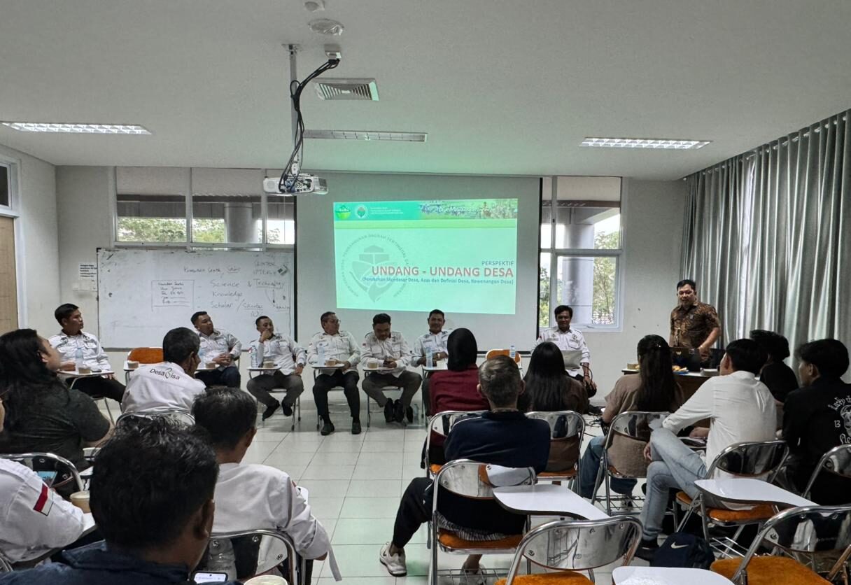 Praktisi Mengajar Untan Hadirkan Tim Pendamping Profesional Melawi, Mahasiswa Ilmu Politik Bedah Dinamika Desa