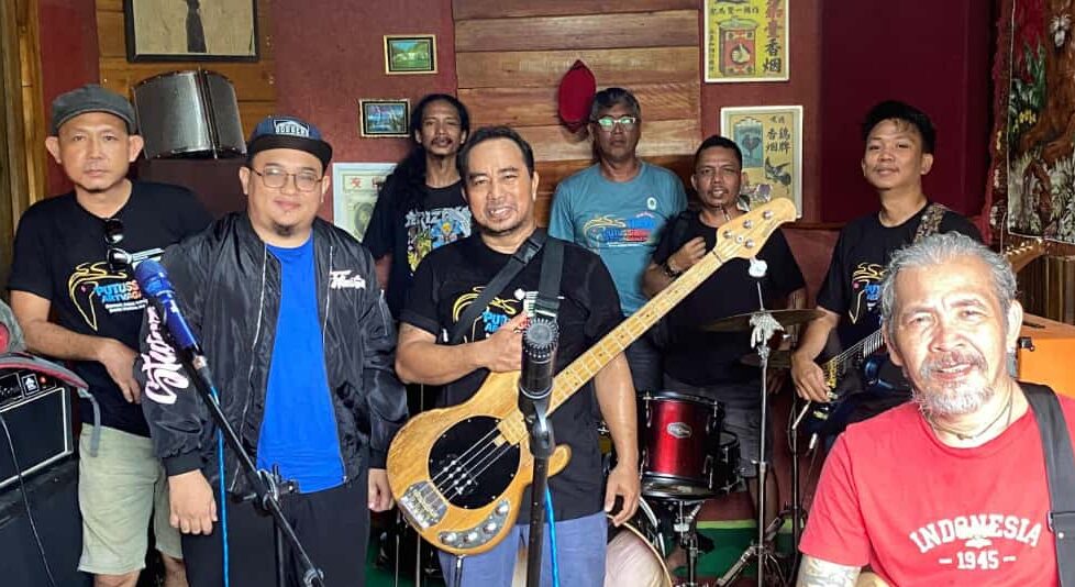 Nostalgia Dua Dekade, Bengkel Seni Putussibau Gelar Konser “Sindikat Musik BSP” di Alun Kapuas