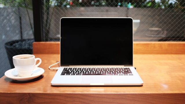 Laptop Cepat Panas? Ini 7 Cara Mengatasi Overheating Laptop untuk Performa Maksimal