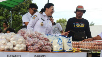 Kendalikan Inflasi Daerah, Pemkab Landak Kembali Gelar Gerakan Pangan Murah