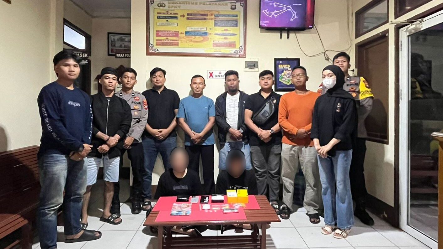 Polsek Sekayam Gerebek "Gudang" Narkoba di Balai Karangan, Dua Pengedar Diringkus