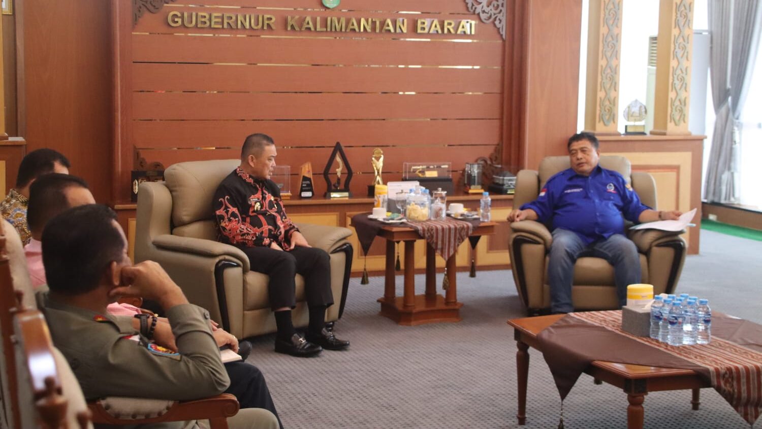 Terima Audiensi KSBSI, Gubernur Ria Norsan Tekankan Wajibnya Jaminan Sosial Ketenagakerjaan
