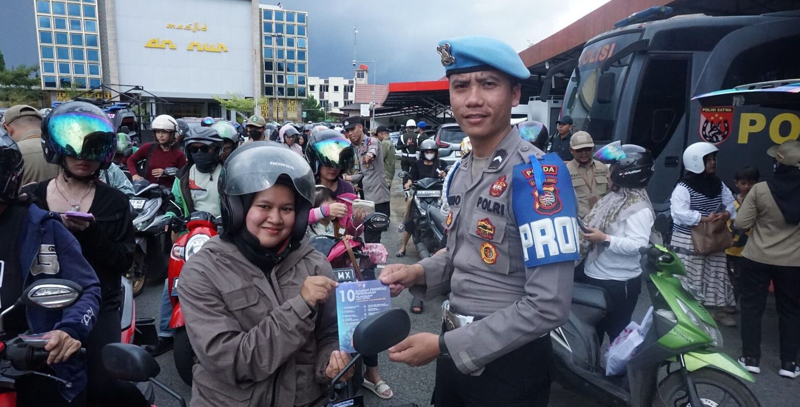 Hari Ke-7 Operasi Zebra Kapuas, Puluhan Pengendara di Jalan Ahmad Yani Pontianak Kena Tilang Manual