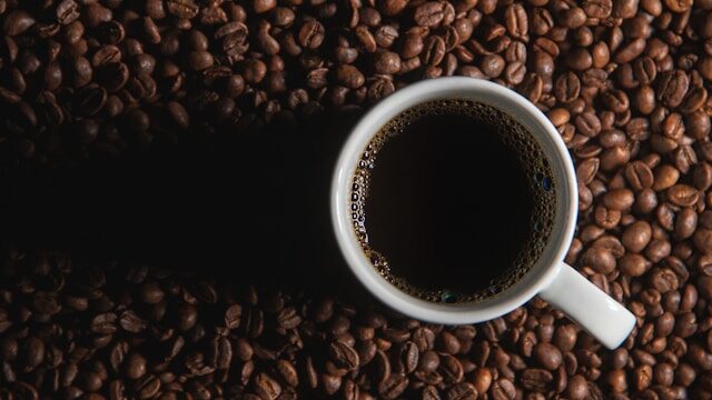 Boleh atau Tidak? Efek Kopi pada Penderita Tekanan Darah Tinggi Menurut Ahli dan Hasil Studi
