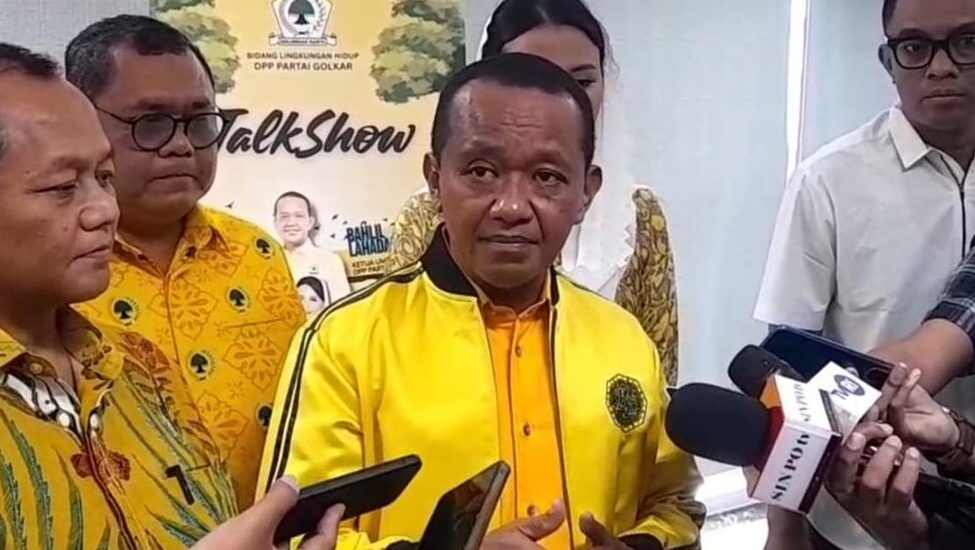 Akui 'Dosa' Deforestasi, Bahlil Sebut Tambang Tanpa Reklamasi Biang Kerok Banjir dan Longsor