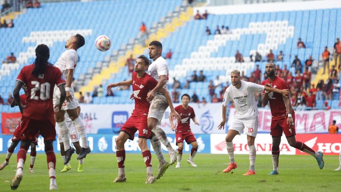 Hasil Persis vs PSM 4-3, Gol Alex Tanque di Menit Akhir Kunci Comeback Dramatis Juku Eja