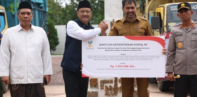Logistik Rp9 Miliar Tiba di Kantor Gubernur, Mualem Akui Masih Ada Korban Banjir Belum Tersentuh