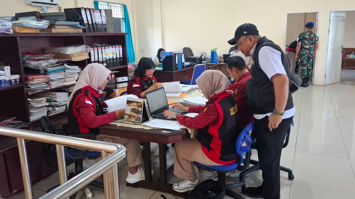 Kejati Kalbar Geledah Kantor Perusda Aneka Usaha Terkait Dugaan Tindak Pidana Korupsi