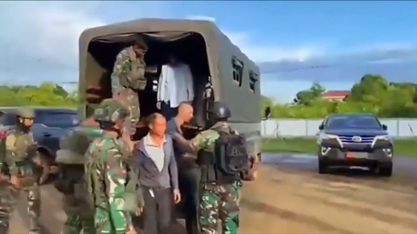 Buntut Penyerangan Prajurit Yonzipur, Tim Mabes TNI Turun Gunung Amankan Belasan WNA China di Ketapang