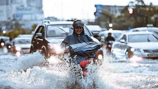 Jangan Lakukan ini Jika Mesin Mati Mendadak Saat Terobos Banjir