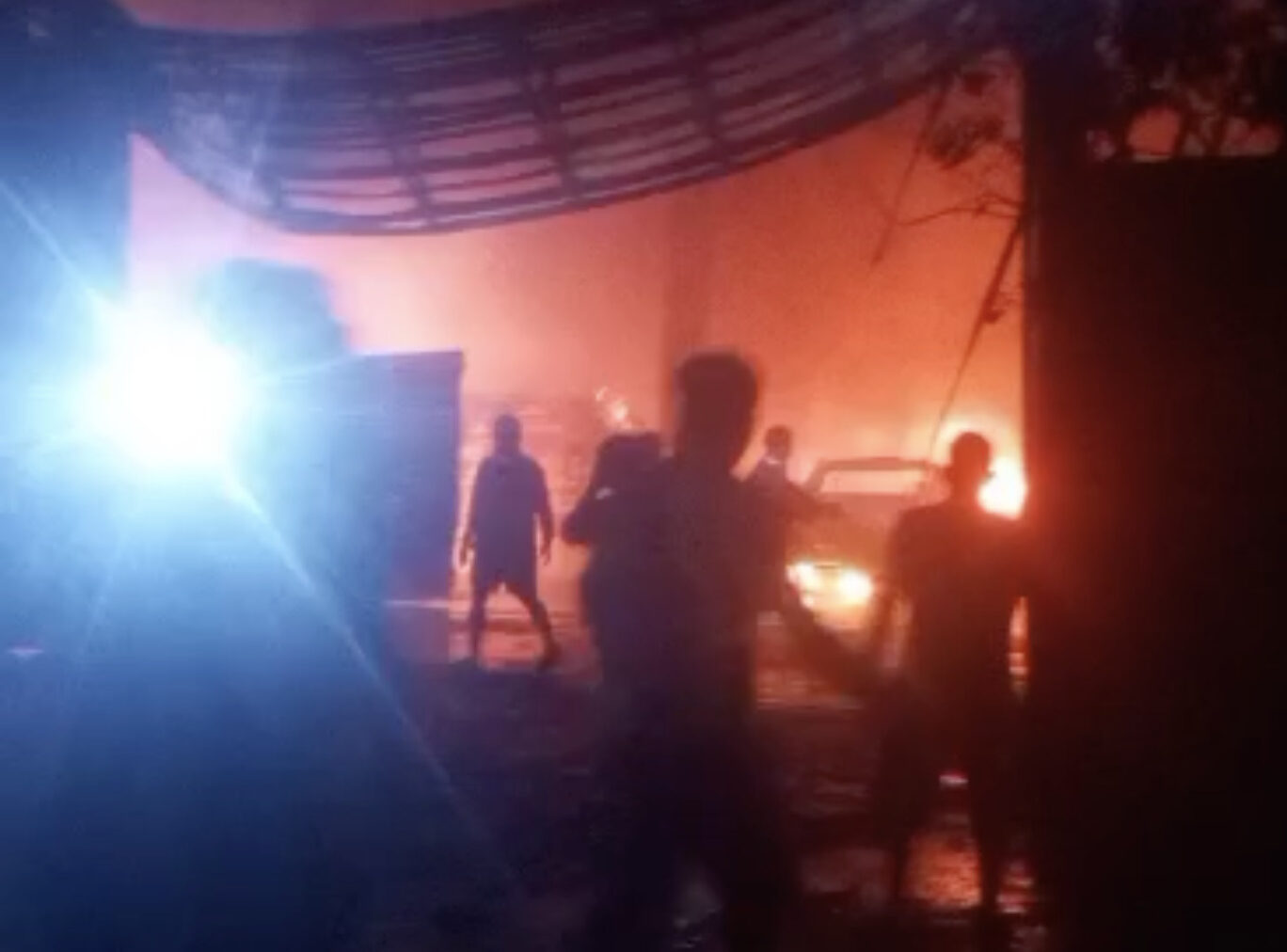 Gudang di Bengkayang Terbakar, Diduga Jadi Tempat Penampungan Barang Ilegal Asal Malaysia