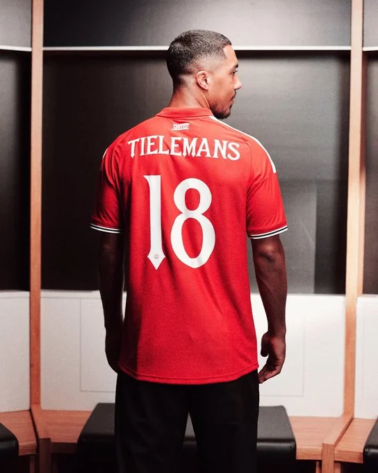 Resmi Berbaju MU, Youri Tielemans Sebut Ini Lompatan Besar Kariernya