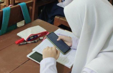 Tingkatkan Fokus Belajar, Disdikbud Singkawang Perketat Aturan Penggunaan Ponsel di Sekolah