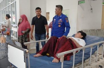Dihantam Speedboat Lepas Kendali, Dua Remaja Alami Kecelakaan di Pulau Temajo