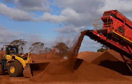Cuma Obral Smelter Awal? Hilirisasi Bauksit Terancam Gagal Beri Nilai Tambah Maksimal Bagi Daerah Penghasil