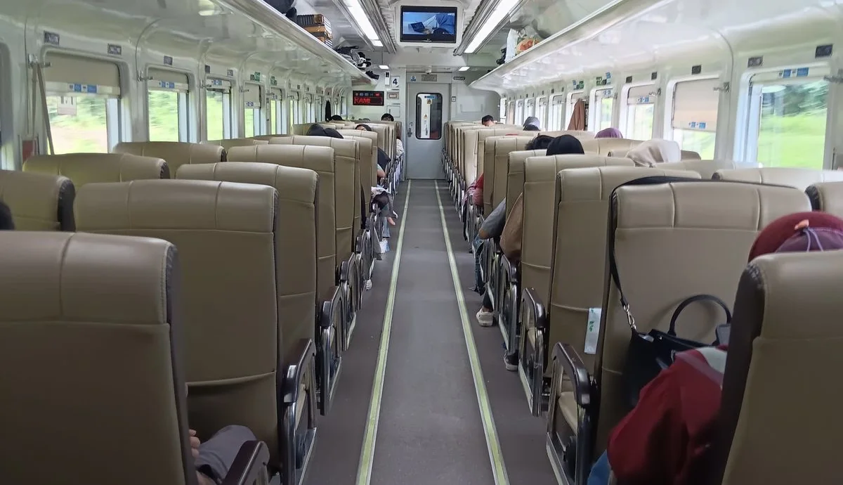 Warga Gugat Aturan Tiket Kereta ke MK, Minta Anak hingga Usia 5 Tahun Dapat Tiket Gratis