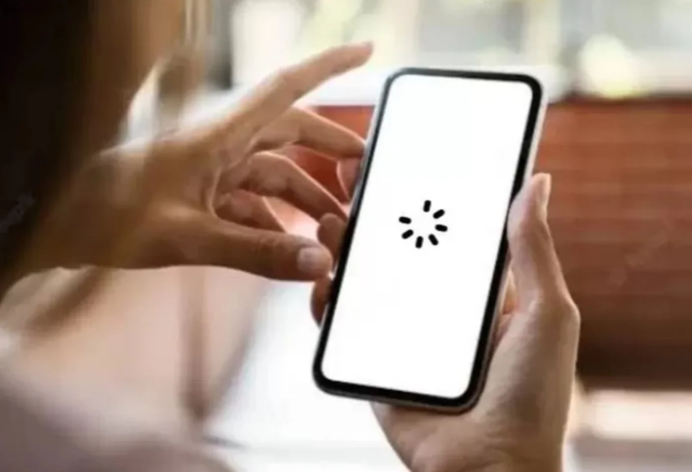 HP Lama Mulai Lemot? Ini Penyebab yang Sering Tidak Disadari Pengguna