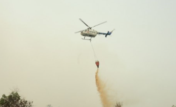 Atasi Karhutla Kalbar, BNPB Tambah Heli Water Bombing dan Siagakan Satgas Darat