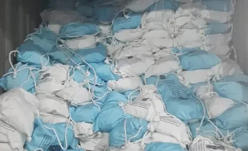 Prabowo Kirim 50.000 Paket Sembako untuk Korban Gempa NTT