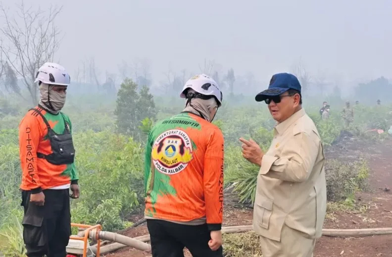 Prabowo Kirim 31 Ton Bantuan ke NTT, 500 Pompa Air Dikerahkan Tangani Karhutla Kalimantan