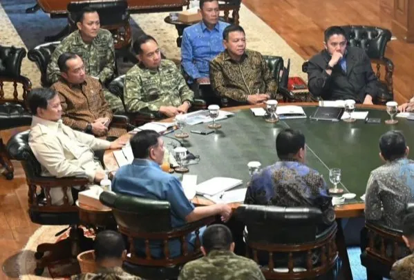 Prabowo Bahas Karhutla dan Syarat Warga Dayak Pedalaman Jadi Prajurit TNI