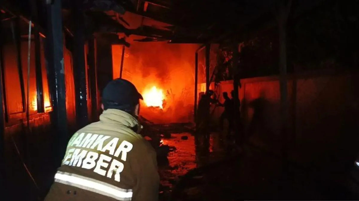 Kantor Taman Nasional Meru Betiri Jember Terbakar, Hampir Separuh Gedung Hangus