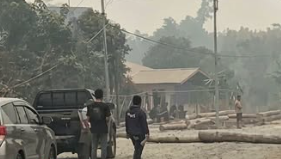 Warga Blokir Jalan Trans Kalimantan di Pancaroba Kubu Raya, Lalu Lintas Macet Total