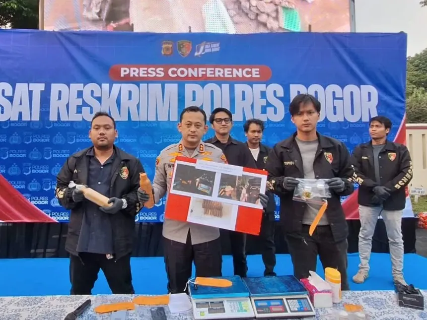 Hampir 1 Ton Merkuri untuk Tambang Ilegal Diungkap Polisi di Bogor