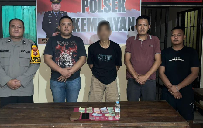 Polsek Kembayan Bekuk Pengedar Sabu di Dusun Tanjung Merpati Sanggau