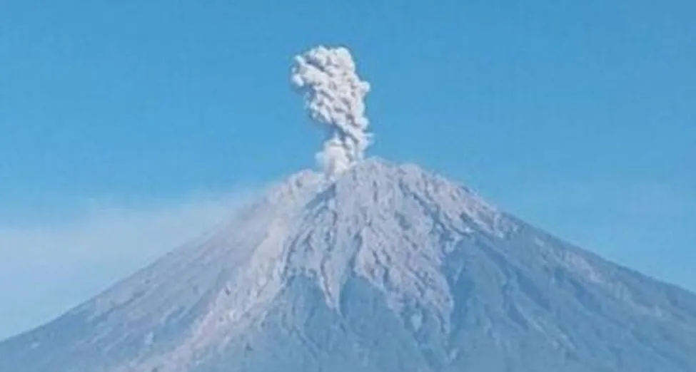 Gunung Semeru Erupsi Minggu Pagi, Kolom Letusan Capai 1.000 Meter