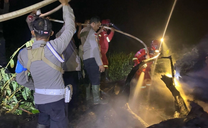 Kebakaran Lahan 0,7 Hektare Melanda Dusun Berungkat Sekayam