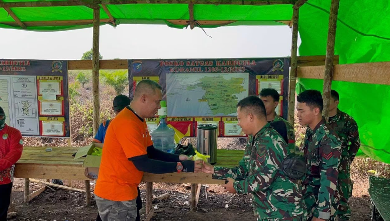 Instruksi Bupati, BPBD Ketapang Salurkan Extra Fooding untuk Pejuang Pemadam Karhutla