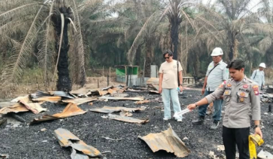 Korsleting Listrik Diduga Picu Kebakaran Barak Karyawan Sawit di Kapuas Hulu