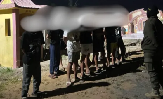 Nekat Pesta Miras Di Makam Tionghoa Sebedang Belasan Remaja Di Sambas Digerebek Satpol PP