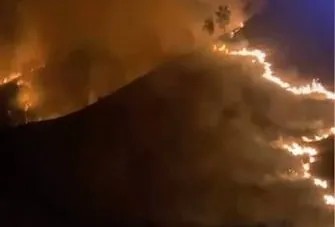 Bromo Terbakar Lagi, Akses Wisata via Jemplang Ditutup