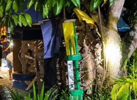 Kecelakaan Mobil Tabrak Pohon di Mempawah: Pengemudi Selamat Meski Kaki Terjepit