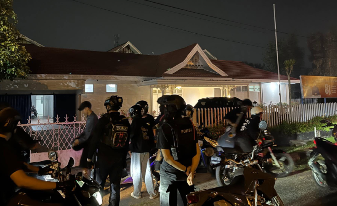 Tekan Balap Liar dan Knalpot Brong, Patroli Polres Singkawang Sisir Jalanan Hingga Dini Hari