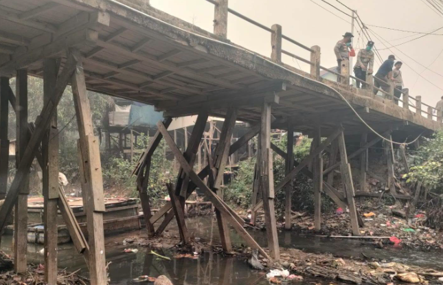 Jembatan Sekayu Rusak Parah, Keselamatan Pengguna Jalan Terancam