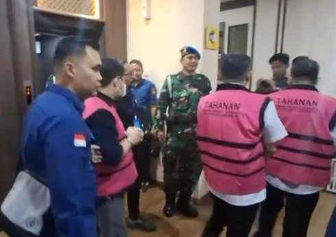 Bos Tambang Aseng Dilimpahkan ke Kejari Jakpus Bersama 4 Tersangka Kasus Dugaan Korupsi Tambang PT QSS