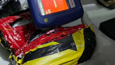 Hampir 2 Kilogram Diduga Sabu Ditemukan dalam Toyota Hilux di Perbatasan Bengkayang