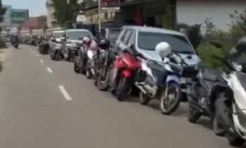 Antrean Panjang BBM di Tiga SPBU Putussibau Terus Terjadi, Usulan Sistem Genap Ganjil Muncul Sebagai Solusi?