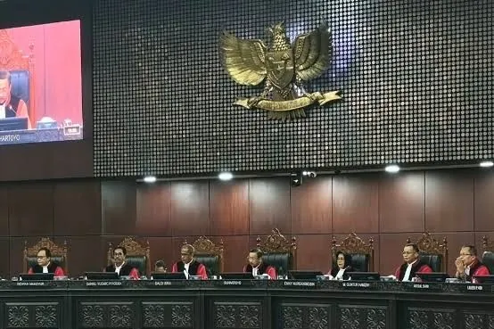 Malam Ini, MK Bacakan Putusan Gugatan Syarat Pendidikan Gibran