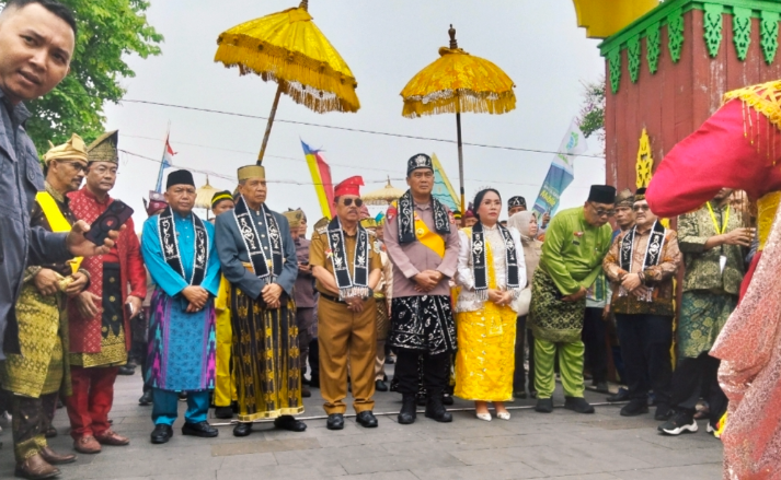 Bupati Sanggau Hadiri Festival Faradje’ Pesaka Negeri Sanggau XVIII, Budaya Melayu Jadi Perhatian Pemkab