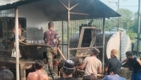 Tower Indosat di Embaloh Hilir Terbakar, Layanan Telekomunikasi Terganggu Sementara