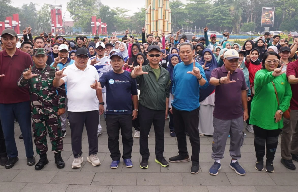 300 Relawan Ikuti World Cleanup Day 2026 di Pontianak, Sampah Dipilah dan Ditimbang