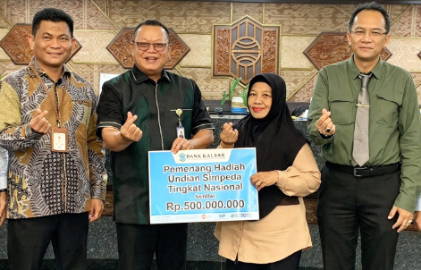 Nasabah Bank Kalbar Asal Terentang Kubu Raya Menangkan Hadiah Simpeda Rp500 Juta